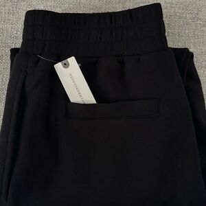 Anthropology Varley Women’s Slim Sweatpants -Black Size M NWT